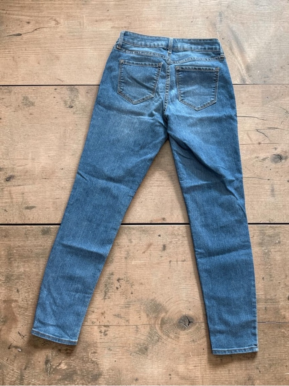 Old Navy Women Size 0 Mid Rise Rockstar Super Skinny Denim Blue Jeans Light Wash - Picture 5 of 9